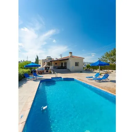 Prodromos Villa *